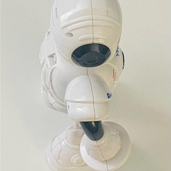 Sonew Electric Lighting Robot Toy,Kids Robot Toys,Electric Robot Toys - Picture 2 of 6